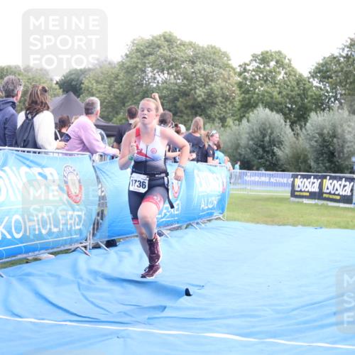 25.08.2024 - Elbe Triathlon Hamburg H.Heesch http://msf.ph/oto/6881824 25.08.2024 12:38:48 Ziel 1736 meine-sportfotos.de
