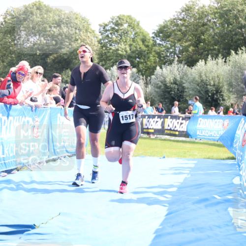 25.08.2024 - Elbe Triathlon Hamburg H.Heesch http://msf.ph/oto/6881827 25.08.2024 11:57:42 Ziel 676, 1517, 1544 meine-sportfotos.de