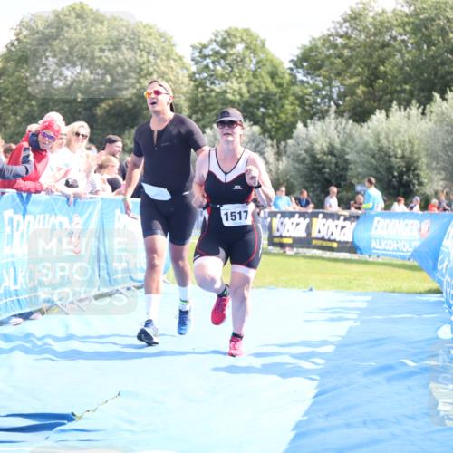 25.08.2024 - Elbe Triathlon Hamburg H.Heesch http://msf.ph/oto/6881828 25.08.2024 11:57:42 Ziel 676, 1517, 1544 meine-sportfotos.de