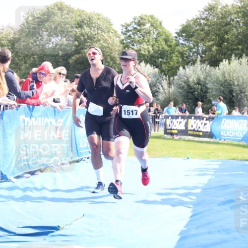25.08.2024 - Elbe Triathlon Hamburg H.Heesch http://msf.ph/oto/6881835 25.08.2024 11:57:42 Ziel 676, 1517, 1544 meine-sportfotos.de