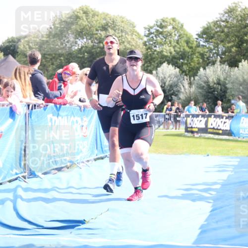 25.08.2024 - Elbe Triathlon Hamburg H.Heesch http://msf.ph/oto/6881842 25.08.2024 11:57:42 Ziel 676, 1517, 1544 meine-sportfotos.de