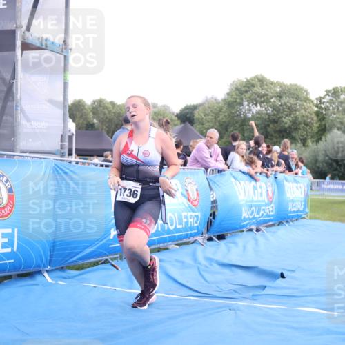 25.08.2024 - Elbe Triathlon Hamburg H.Heesch http://msf.ph/oto/6881852 25.08.2024 12:38:49 Ziel 1736 meine-sportfotos.de