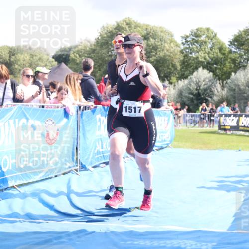 25.08.2024 - Elbe Triathlon Hamburg H.Heesch http://msf.ph/oto/6881856 25.08.2024 11:57:42 Ziel 676, 1517, 1544 meine-sportfotos.de