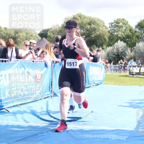 25.08.2024 - Elbe Triathlon Hamburg H.Heesch http://msf.ph/oto/6881862 25.08.2024 11:57:43 Ziel 676, 1517, 1544 meine-sportfotos.de