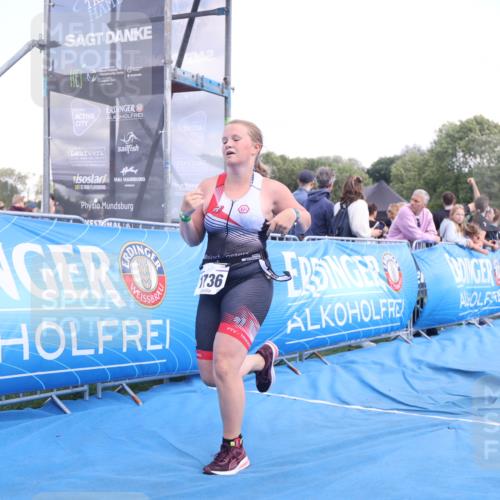 25.08.2024 - Elbe Triathlon Hamburg H.Heesch http://msf.ph/oto/6881863 25.08.2024 12:38:49 Ziel 1736 meine-sportfotos.de