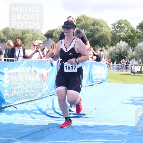 25.08.2024 - Elbe Triathlon Hamburg H.Heesch http://msf.ph/oto/6881866 25.08.2024 11:57:43 Ziel 676, 1517, 1544 meine-sportfotos.de