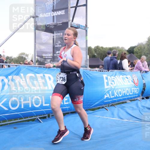 25.08.2024 - Elbe Triathlon Hamburg H.Heesch http://msf.ph/oto/6881869 25.08.2024 12:38:49 Ziel 1736 meine-sportfotos.de