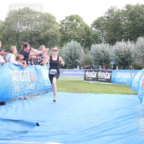 25.08.2024 - Elbe Triathlon Hamburg H.Heesch http://msf.ph/oto/6881879 25.08.2024 12:38:57 Ziel  meine-sportfotos.de