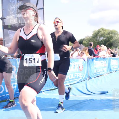 25.08.2024 - Elbe Triathlon Hamburg H.Heesch http://msf.ph/oto/6881892 25.08.2024 11:57:44 Ziel 676, 1517, 1544 meine-sportfotos.de
