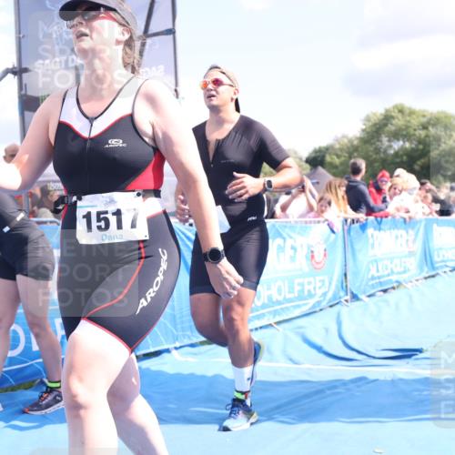 25.08.2024 - Elbe Triathlon Hamburg H.Heesch http://msf.ph/oto/6881894 25.08.2024 11:57:44 Ziel 676, 1517, 1544 meine-sportfotos.de