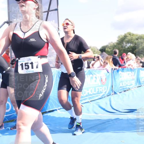 25.08.2024 - Elbe Triathlon Hamburg H.Heesch http://msf.ph/oto/6881896 25.08.2024 11:57:44 Ziel 676, 1517, 1544 meine-sportfotos.de
