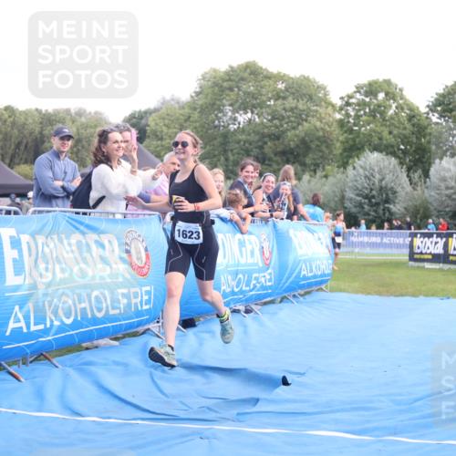 25.08.2024 - Elbe Triathlon Hamburg H.Heesch http://msf.ph/oto/6881897 25.08.2024 12:38:58 Ziel  meine-sportfotos.de