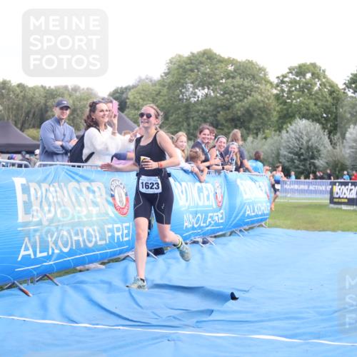 25.08.2024 - Elbe Triathlon Hamburg H.Heesch http://msf.ph/oto/6881899 25.08.2024 12:38:58 Ziel  meine-sportfotos.de