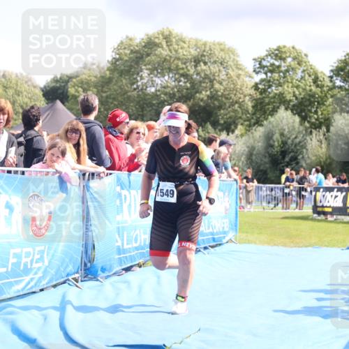 25.08.2024 - Elbe Triathlon Hamburg H.Heesch http://msf.ph/oto/6881921 25.08.2024 11:58:03 Ziel 1549 meine-sportfotos.de