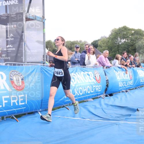 25.08.2024 - Elbe Triathlon Hamburg H.Heesch http://msf.ph/oto/6881926 25.08.2024 12:38:59 Ziel  meine-sportfotos.de