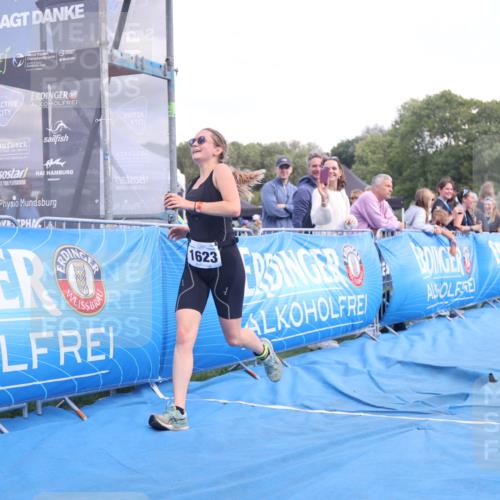 25.08.2024 - Elbe Triathlon Hamburg H.Heesch http://msf.ph/oto/6881928 25.08.2024 12:38:59 Ziel  meine-sportfotos.de