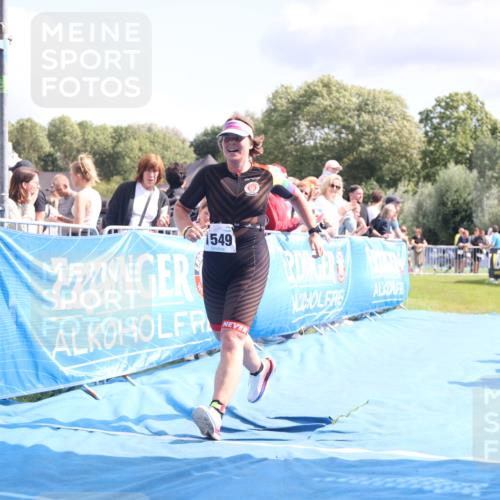 25.08.2024 - Elbe Triathlon Hamburg H.Heesch http://msf.ph/oto/6881943 25.08.2024 11:58:03 Ziel 1549 meine-sportfotos.de
