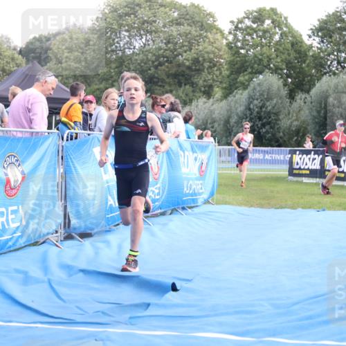 25.08.2024 - Elbe Triathlon Hamburg H.Heesch http://msf.ph/oto/6881957 25.08.2024 12:40:52 Ziel 1723, 1754, 1759 meine-sportfotos.de