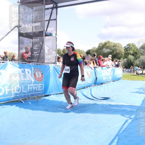 25.08.2024 - Elbe Triathlon Hamburg H.Heesch http://msf.ph/oto/6881960 25.08.2024 11:58:04 Ziel 1475, 1549 meine-sportfotos.de