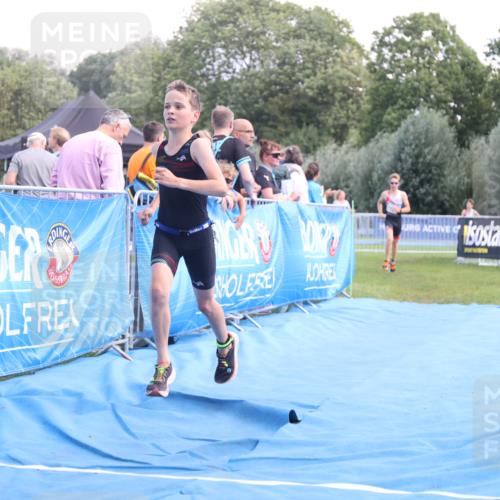 25.08.2024 - Elbe Triathlon Hamburg H.Heesch http://msf.ph/oto/6881965 25.08.2024 12:40:53 Ziel 1723, 1754, 1759 meine-sportfotos.de