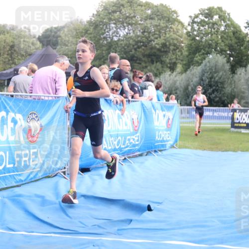 25.08.2024 - Elbe Triathlon Hamburg H.Heesch http://msf.ph/oto/6881967 25.08.2024 12:40:53 Ziel 1723, 1754, 1759 meine-sportfotos.de