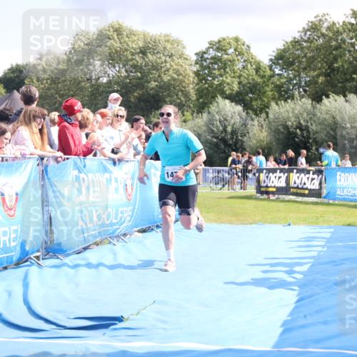 25.08.2024 - Elbe Triathlon Hamburg H.Heesch http://msf.ph/oto/6881981 25.08.2024 11:58:10 Ziel 1475, 1549 meine-sportfotos.de