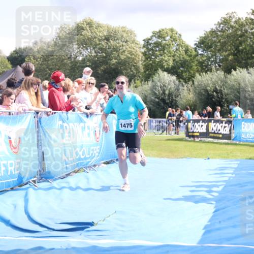 25.08.2024 - Elbe Triathlon Hamburg H.Heesch http://msf.ph/oto/6881983 25.08.2024 11:58:10 Ziel 1475, 1549 meine-sportfotos.de