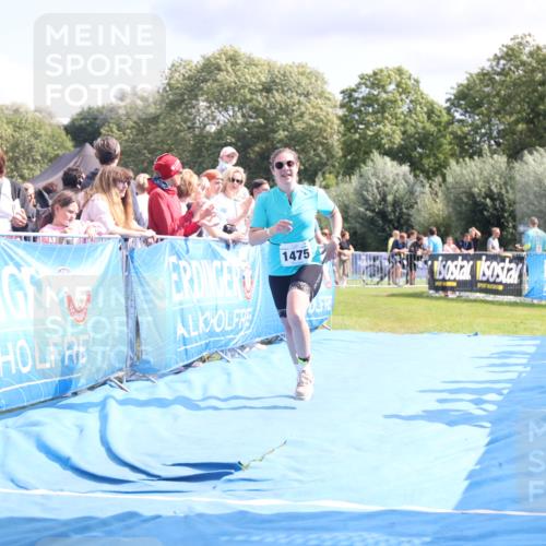 25.08.2024 - Elbe Triathlon Hamburg H.Heesch http://msf.ph/oto/6881987 25.08.2024 11:58:11 Ziel 1475, 1549, 1658 meine-sportfotos.de