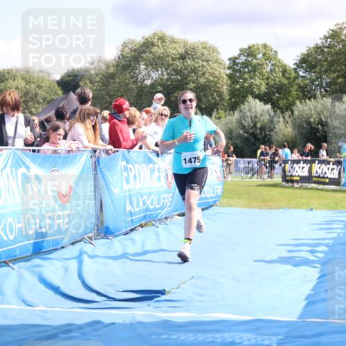 25.08.2024 - Elbe Triathlon Hamburg H.Heesch http://msf.ph/oto/6881991 25.08.2024 11:58:11 Ziel 1475, 1549, 1658 meine-sportfotos.de