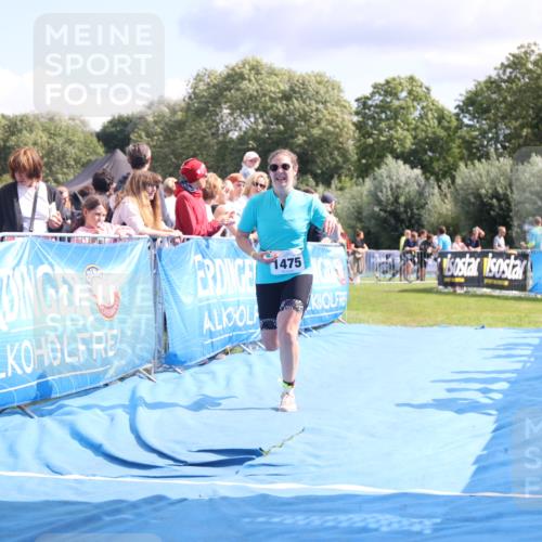 25.08.2024 - Elbe Triathlon Hamburg H.Heesch http://msf.ph/oto/6881995 25.08.2024 11:58:11 Ziel 1475, 1549, 1658 meine-sportfotos.de