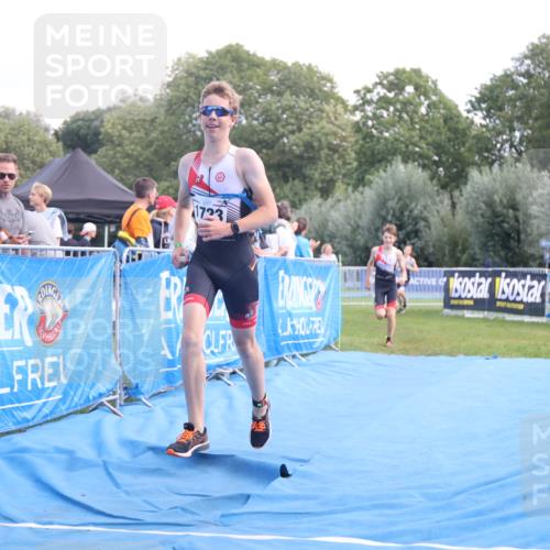 25.08.2024 - Elbe Triathlon Hamburg H.Heesch http://msf.ph/oto/6881999 25.08.2024 12:40:57 Ziel 1723, 1743, 1754, 1759 meine-sportfotos.de
