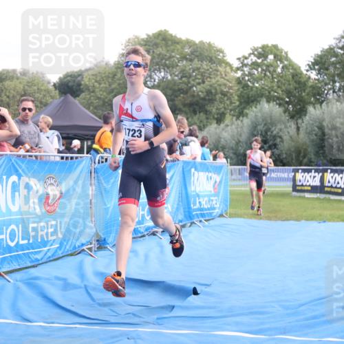 25.08.2024 - Elbe Triathlon Hamburg H.Heesch http://msf.ph/oto/6882002 25.08.2024 12:40:57 Ziel 1723, 1743, 1754, 1759 meine-sportfotos.de