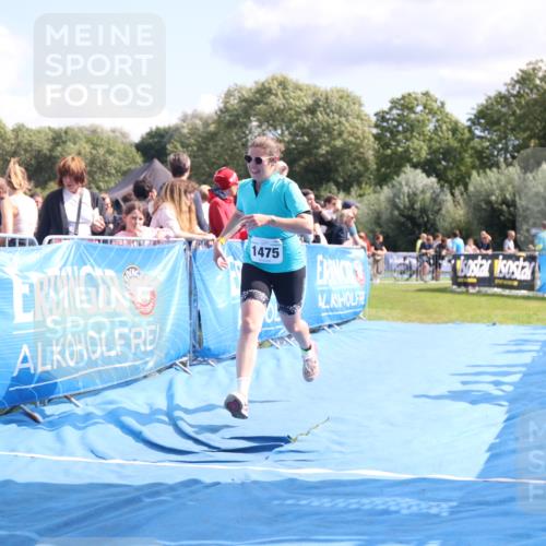 25.08.2024 - Elbe Triathlon Hamburg H.Heesch http://msf.ph/oto/6882003 25.08.2024 11:58:11 Ziel 1475, 1549, 1658 meine-sportfotos.de