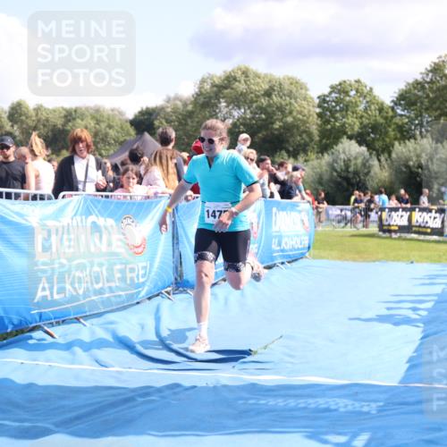 25.08.2024 - Elbe Triathlon Hamburg H.Heesch http://msf.ph/oto/6882007 25.08.2024 11:58:11 Ziel 1475, 1549, 1658 meine-sportfotos.de