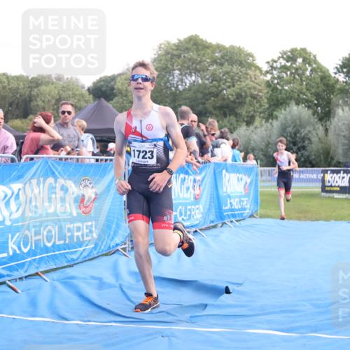 25.08.2024 - Elbe Triathlon Hamburg H.Heesch http://msf.ph/oto/6882008 25.08.2024 12:40:57 Ziel 1723, 1743, 1754, 1759 meine-sportfotos.de