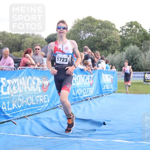25.08.2024 - Elbe Triathlon Hamburg H.Heesch http://msf.ph/oto/6882012 25.08.2024 12:40:57 Ziel 1723, 1743, 1754, 1759 meine-sportfotos.de