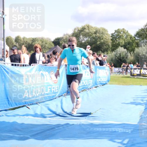 25.08.2024 - Elbe Triathlon Hamburg H.Heesch http://msf.ph/oto/6882013 25.08.2024 11:58:11 Ziel 1475, 1549, 1658 meine-sportfotos.de