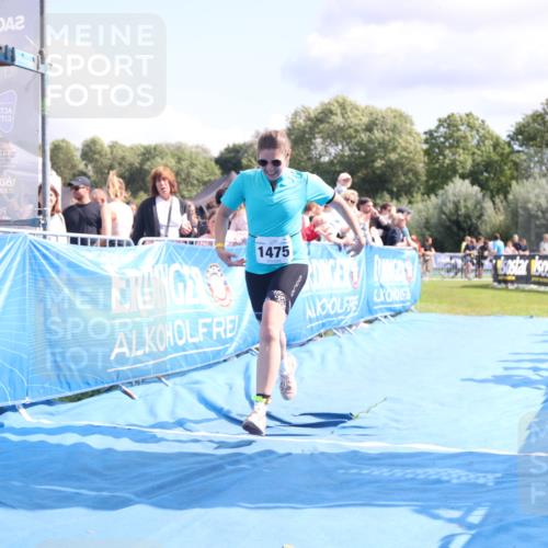25.08.2024 - Elbe Triathlon Hamburg H.Heesch http://msf.ph/oto/6882017 25.08.2024 11:58:11 Ziel 1475, 1549, 1658 meine-sportfotos.de