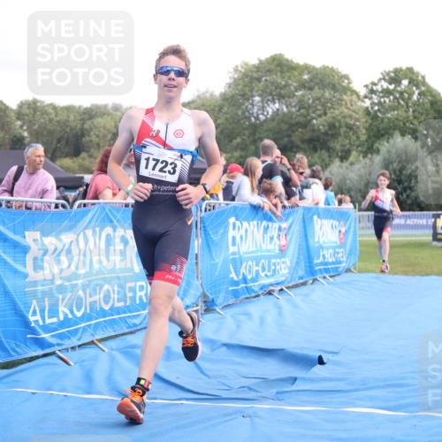 25.08.2024 - Elbe Triathlon Hamburg H.Heesch http://msf.ph/oto/6882018 25.08.2024 12:40:58 Ziel 1723, 1743, 1754, 1759 meine-sportfotos.de