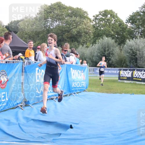 25.08.2024 - Elbe Triathlon Hamburg H.Heesch http://msf.ph/oto/6882024 25.08.2024 12:40:59 Ziel 1723, 1743, 1754, 1759 meine-sportfotos.de