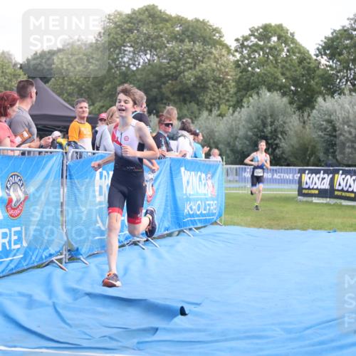 25.08.2024 - Elbe Triathlon Hamburg H.Heesch http://msf.ph/oto/6882026 25.08.2024 12:40:59 Ziel 1723, 1743, 1754, 1759 meine-sportfotos.de