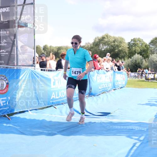 25.08.2024 - Elbe Triathlon Hamburg H.Heesch http://msf.ph/oto/6882027 25.08.2024 11:58:12 Ziel 1475, 1658 meine-sportfotos.de