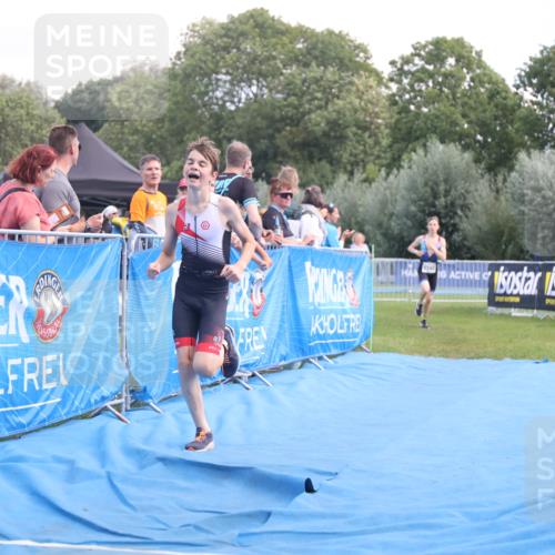 25.08.2024 - Elbe Triathlon Hamburg H.Heesch http://msf.ph/oto/6882030 25.08.2024 12:41:00 Ziel 1723, 1743, 1754, 1759 meine-sportfotos.de