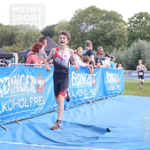 25.08.2024 - Elbe Triathlon Hamburg H.Heesch http://msf.ph/oto/6882041 25.08.2024 12:41:00 Ziel 1723, 1743, 1754, 1759 meine-sportfotos.de