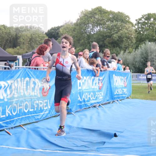 25.08.2024 - Elbe Triathlon Hamburg H.Heesch http://msf.ph/oto/6882043 25.08.2024 12:41:00 Ziel 1723, 1743, 1754, 1759 meine-sportfotos.de