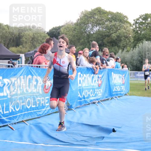 25.08.2024 - Elbe Triathlon Hamburg H.Heesch http://msf.ph/oto/6882044 25.08.2024 12:41:00 Ziel 1723, 1743, 1754, 1759 meine-sportfotos.de
