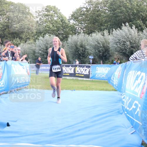25.08.2024 - Elbe Triathlon Hamburg H.Heesch http://msf.ph/oto/6882168 25.08.2024 12:43:42 Ziel 1779 meine-sportfotos.de