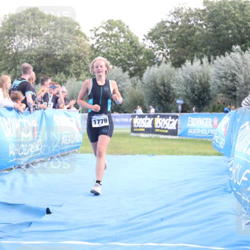 25.08.2024 - Elbe Triathlon Hamburg H.Heesch http://msf.ph/oto/6882172 25.08.2024 12:43:43 Ziel 1779 meine-sportfotos.de