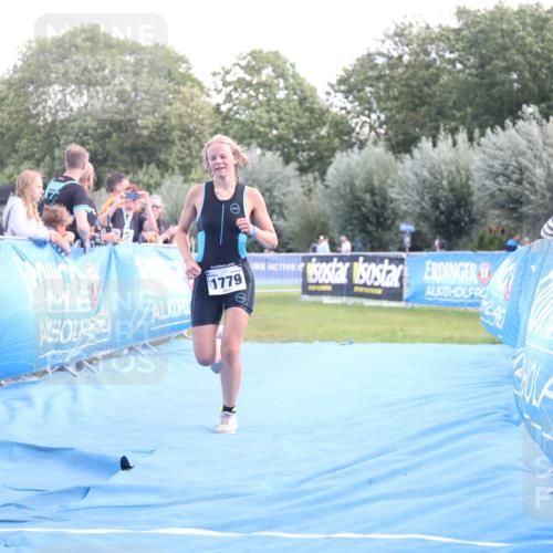 25.08.2024 - Elbe Triathlon Hamburg H.Heesch http://msf.ph/oto/6882174 25.08.2024 12:43:43 Ziel 1779 meine-sportfotos.de