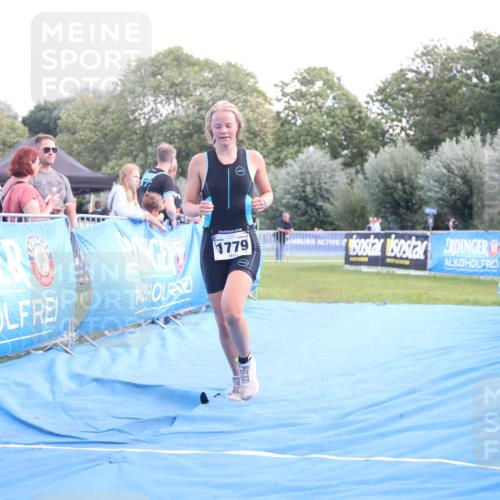25.08.2024 - Elbe Triathlon Hamburg H.Heesch http://msf.ph/oto/6882183 25.08.2024 12:43:43 Ziel 1779 meine-sportfotos.de